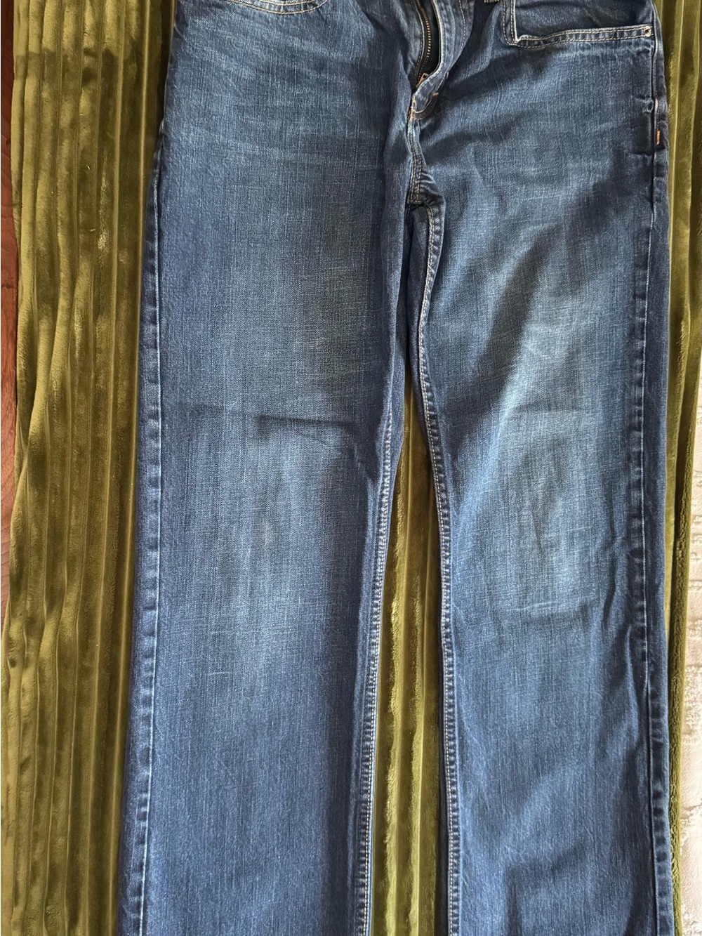 Banana Republic Men's Straight Jeans in Medium Blue